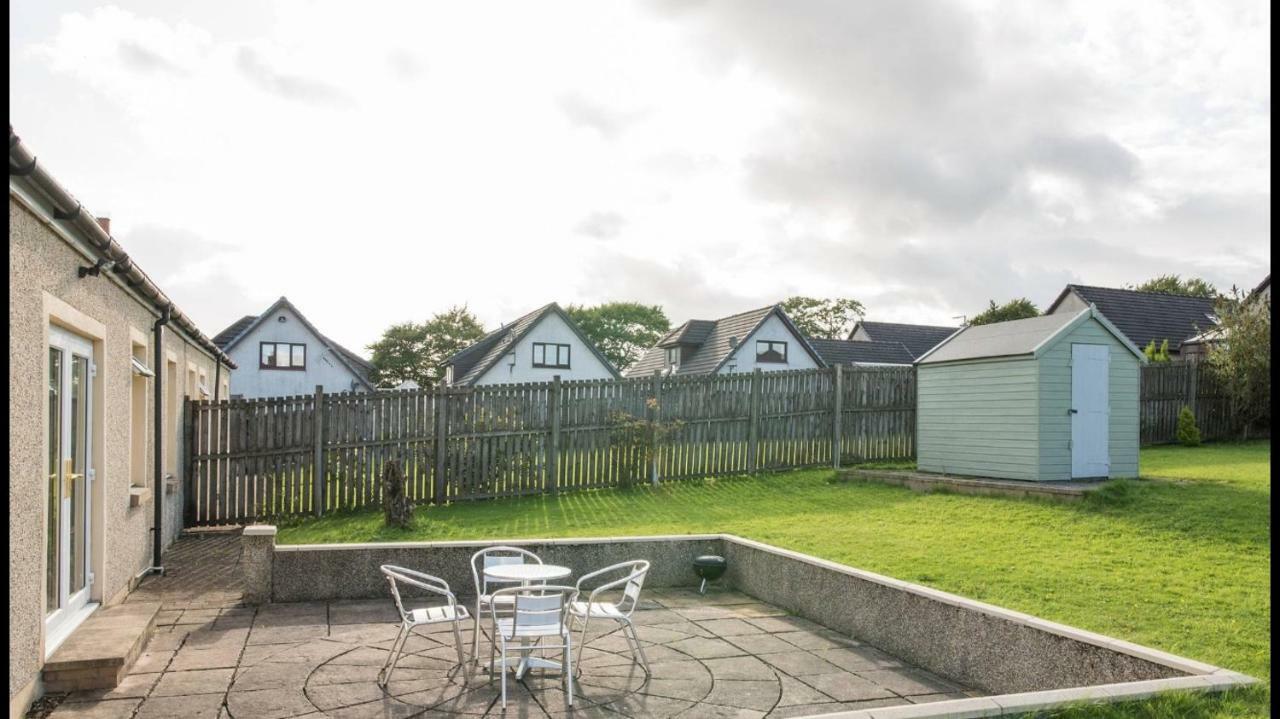 Pippin, Tranquil Scottish Cottage With Hot Tub Airdrie Luaran gambar