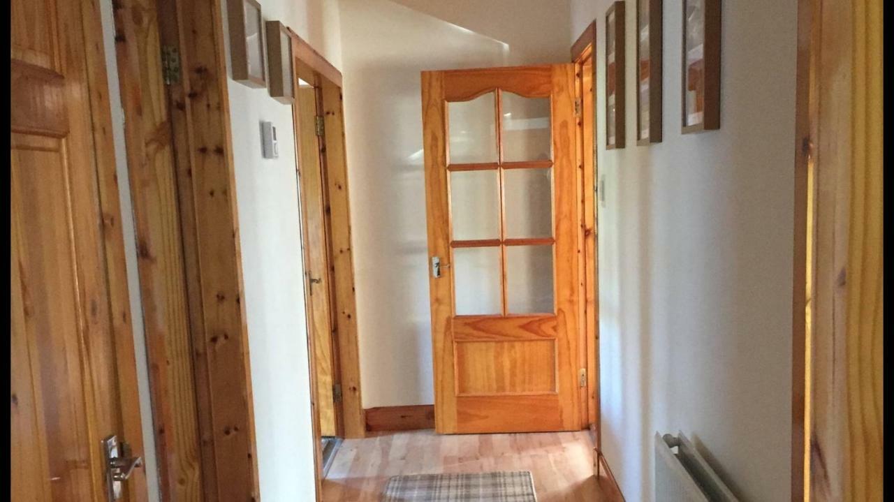 Pippin, Tranquil Scottish Cottage With Hot Tub Airdrie Luaran gambar